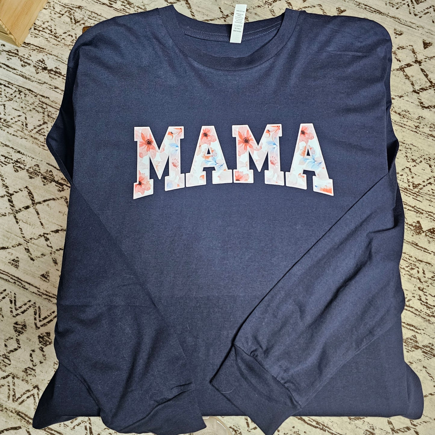Long Sleeve Shirt - MAMA w/ watercolor flower